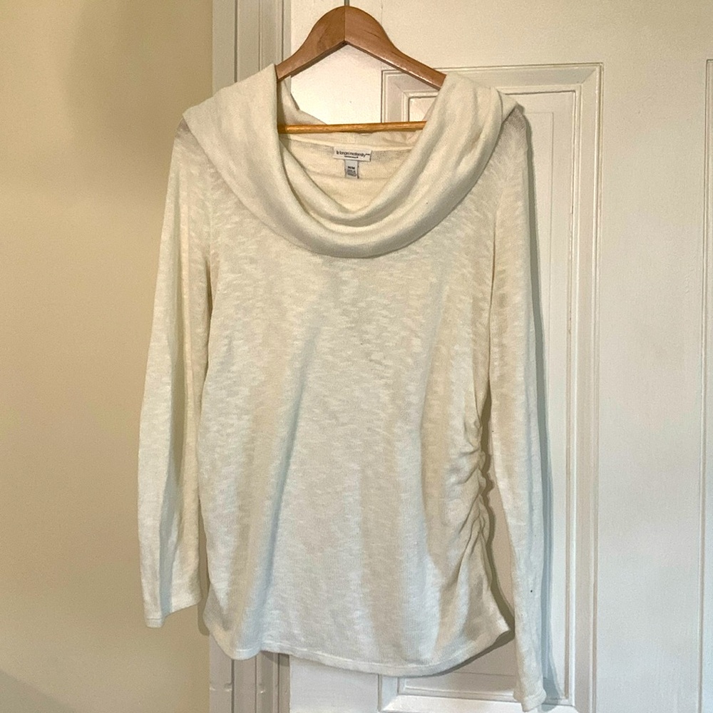 Soft thin maternity sweater